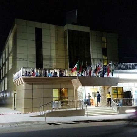 Mbayaville Hotel 두알라 외부 사진