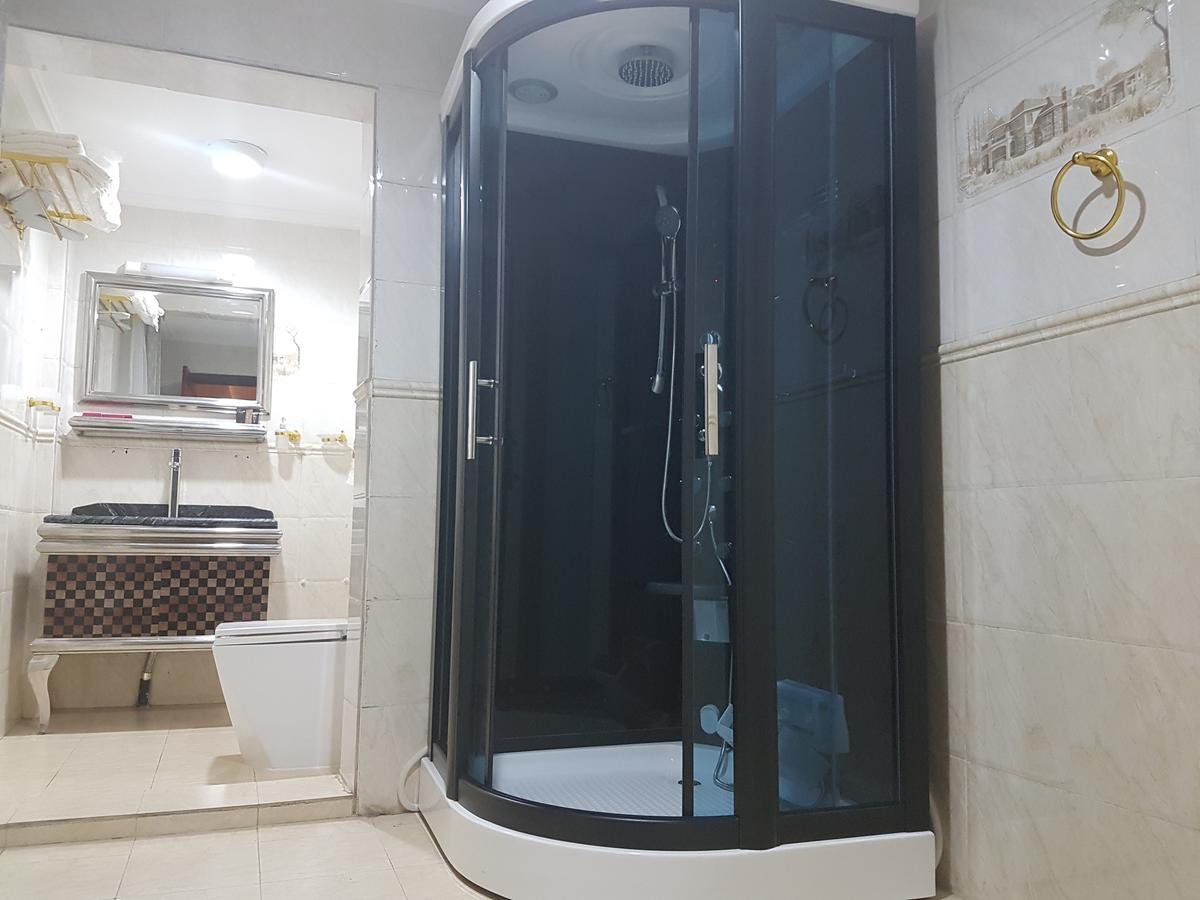 Mbayaville Hotel 두알라 외부 사진