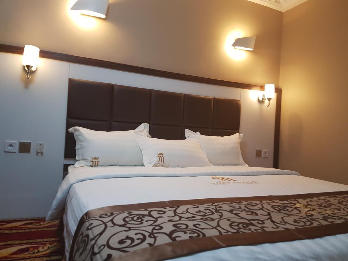 Mbayaville Hotel 두알라 외부 사진